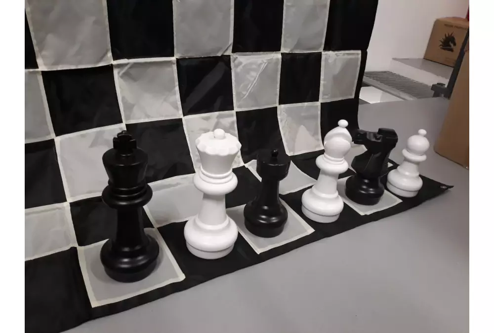 Zestaw do szachów plenerowych / ogrodowych (król 30 cm) - figury + szachownica nylonowa